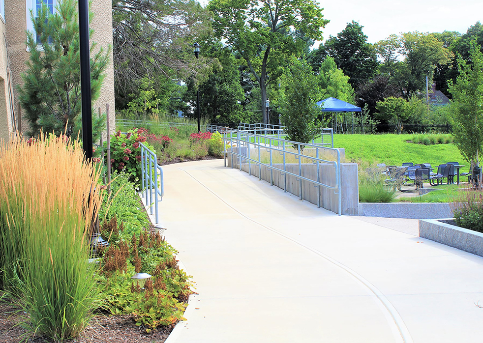 Jackson-Walnut Park Schools New Student Center